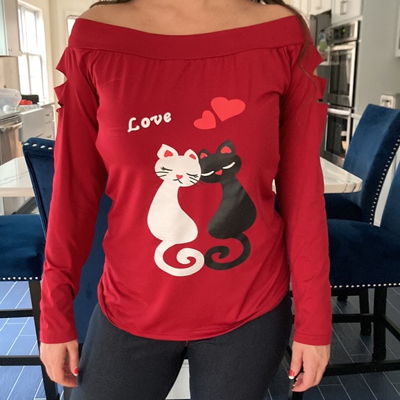 Fun Valentine’s Day shirt size small - Picture 2 of 3